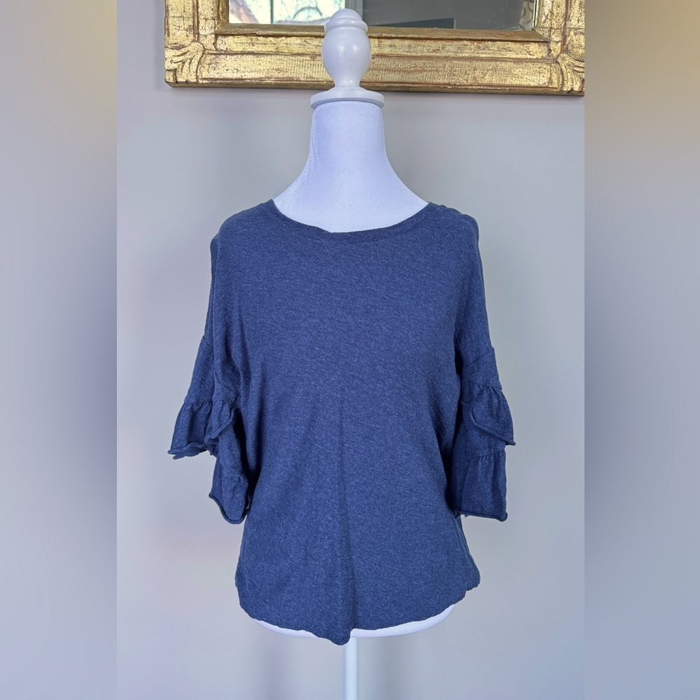 Short sleeve top